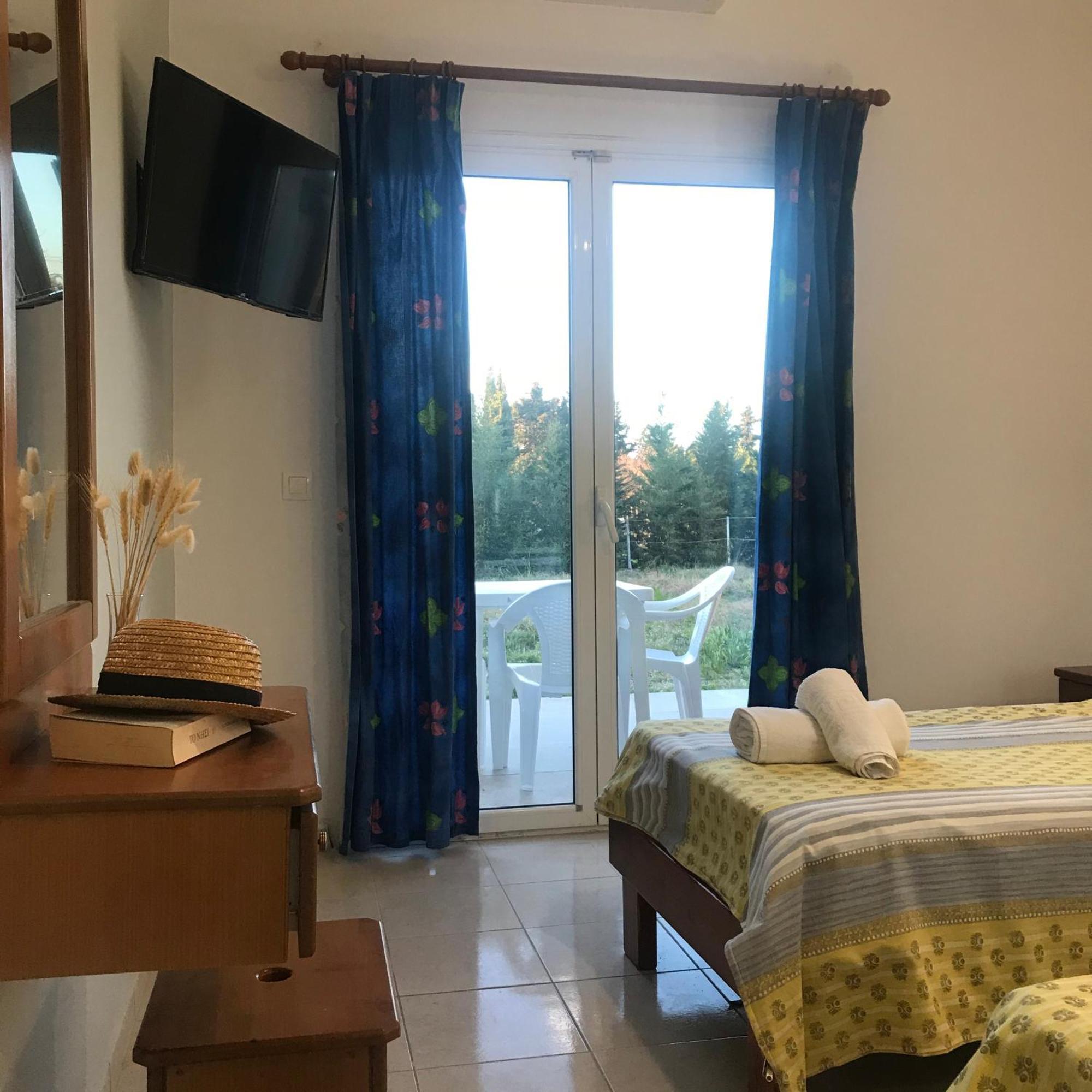 רודה Room In Studio - Studio Banos Apartments And Swimming Pool מראה חיצוני תמונה